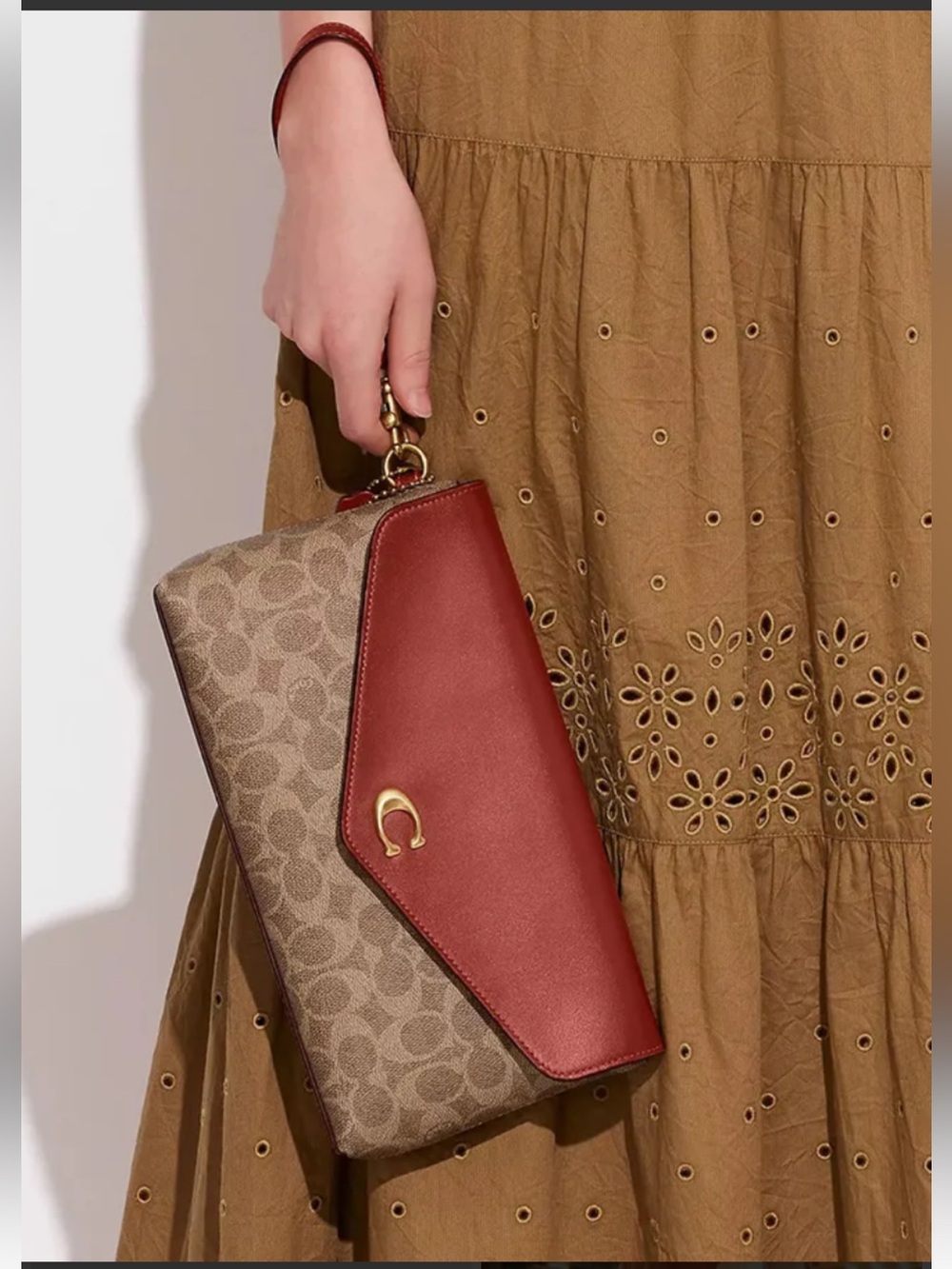 Coach CC Signature Wyn Clutch NWT